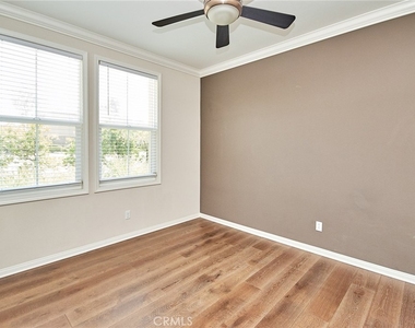 2793 E Pacific Court - Photo Thumbnail 10