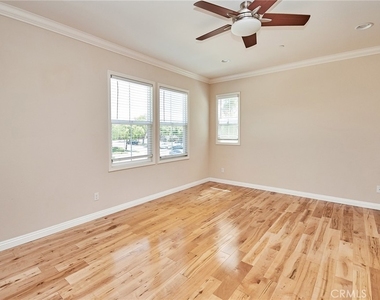 2793 E Pacific Court - Photo Thumbnail 14