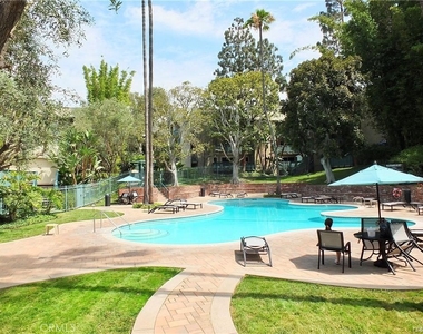 448 N Bellflower Boulevard - Photo Thumbnail 19