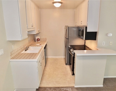 448 N Bellflower Boulevard - Photo Thumbnail 8
