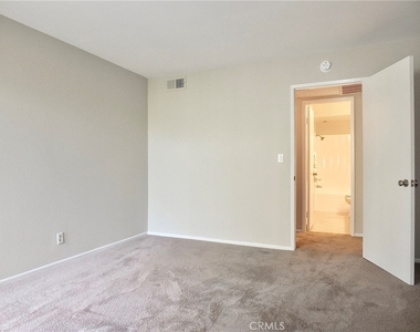 448 N Bellflower Boulevard - Photo Thumbnail 12