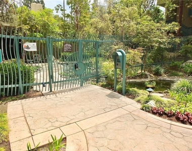 448 N Bellflower Boulevard - Photo Thumbnail 18