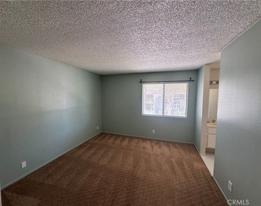 19057 Rockwood Drive - Photo Thumbnail 7