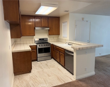19057 Rockwood Drive - Photo Thumbnail 3