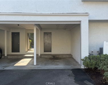 520 S Ranch View Circle - Photo Thumbnail 14
