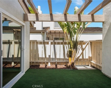 350 Mountain Court - Photo Thumbnail 12
