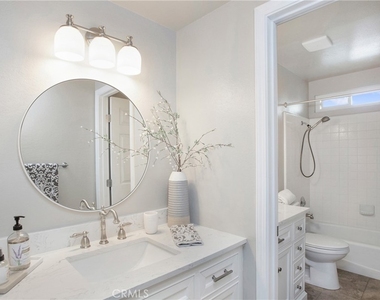 350 Mountain Court - Photo Thumbnail 8