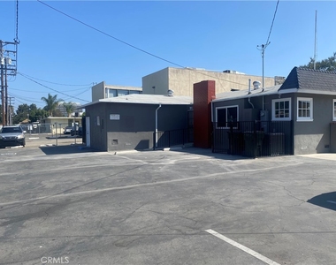 621 S Harbor Boulevard - Photo Thumbnail 5