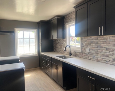 621 S Harbor Boulevard - Photo Thumbnail 9