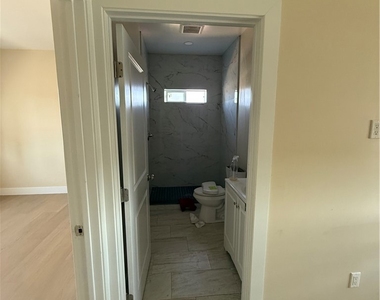 11842 Hollyview - Photo Thumbnail 11