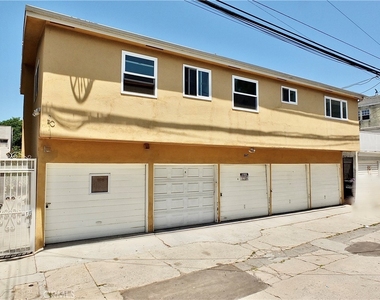 1724 E 1st - Photo Thumbnail 10