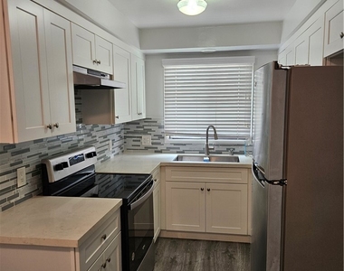 1724 E 1st - Photo Thumbnail 9