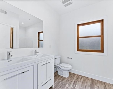 2230 E First Street - Photo Thumbnail 14