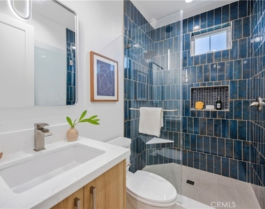 2420 Ives Lane - Photo Thumbnail 13