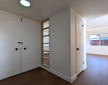 5832 Stadium Street - Photo Thumbnail 3