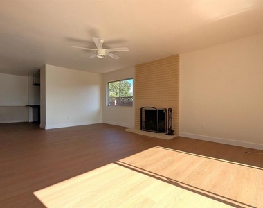 5832 Stadium Street - Photo Thumbnail 4