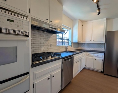 5832 Stadium Street - Photo Thumbnail 10