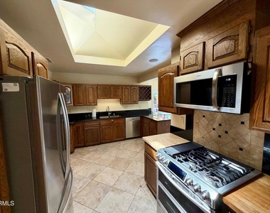 1431 Oneonta - Photo Thumbnail 10