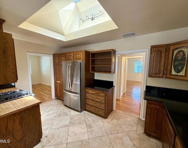 1431 Oneonta - Photo Thumbnail 9