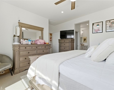 3247 E. Moonstone Drive - Photo Thumbnail 16