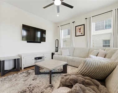 3247 E. Moonstone Drive - Photo Thumbnail 12
