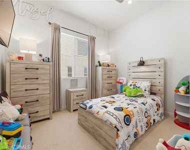 3247 E. Moonstone Drive - Photo Thumbnail 19