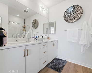 3247 E. Moonstone Drive - Photo Thumbnail 29