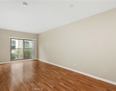 450 J Street - Photo Thumbnail 2