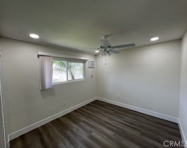 2635 E Almond - Photo Thumbnail 1