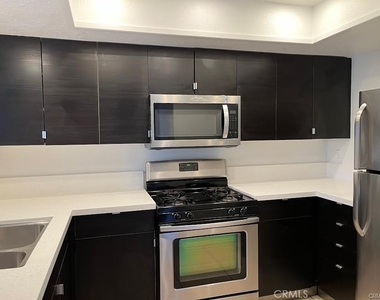 22183 Cedar Pointe - Photo Thumbnail 6