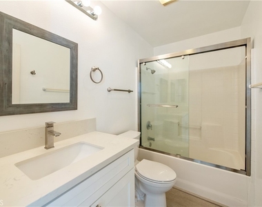 12647 Trent Jones Lane - Photo Thumbnail 15