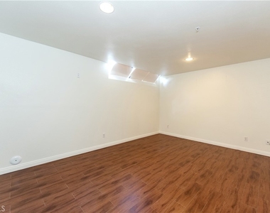 12647 Trent Jones Lane - Photo Thumbnail 16