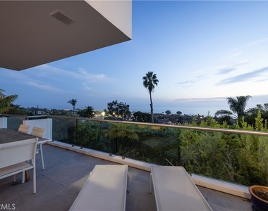 1061 Skyline - Photo Thumbnail 45
