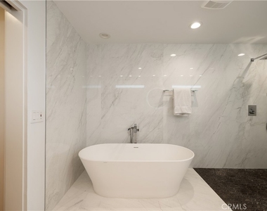 1061 Skyline - Photo Thumbnail 22