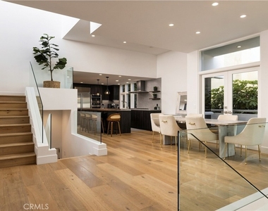 1061 Skyline - Photo Thumbnail 14