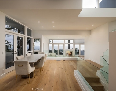 1061 Skyline - Photo Thumbnail 12