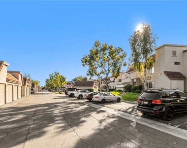 28101 Montecito - Photo Thumbnail 32