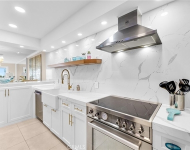240 Moss Street - Photo Thumbnail 3