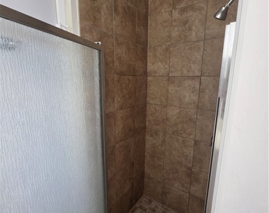 19905 Derbyshire Lane - Photo Thumbnail 17