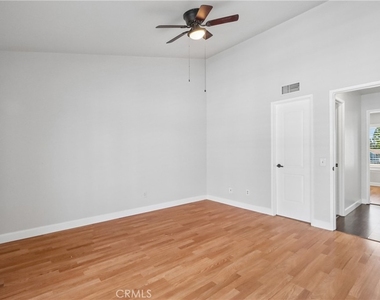 73 Bentwood Lane - Photo Thumbnail 16