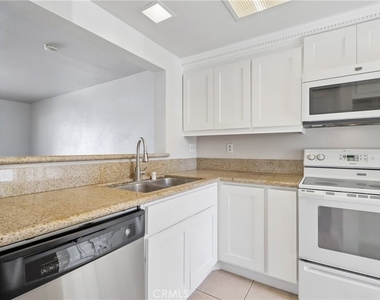 73 Bentwood Lane - Photo Thumbnail 14