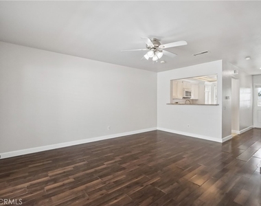 73 Bentwood Lane - Photo Thumbnail 7