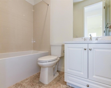 5627 Heritage Oak Dr - Photo Thumbnail 23