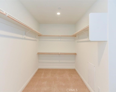 5627 Heritage Oak Dr - Photo Thumbnail 21