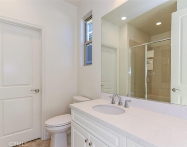 5627 Heritage Oak Dr - Photo Thumbnail 24