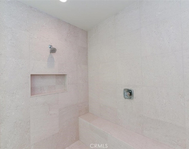5627 Heritage Oak Dr - Photo Thumbnail 20