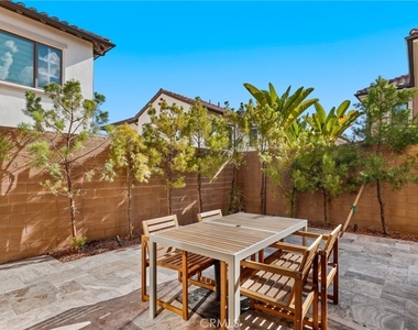 148 Villa Rdg - Photo Thumbnail 30