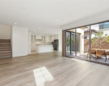 148 Villa Rdg - Photo Thumbnail 4