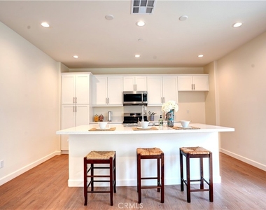 2248 Autumn Court - Photo Thumbnail 2