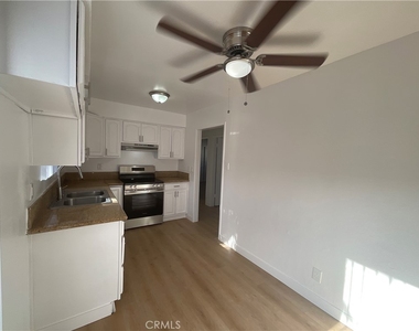2672 Milton Avenue - Photo Thumbnail 7